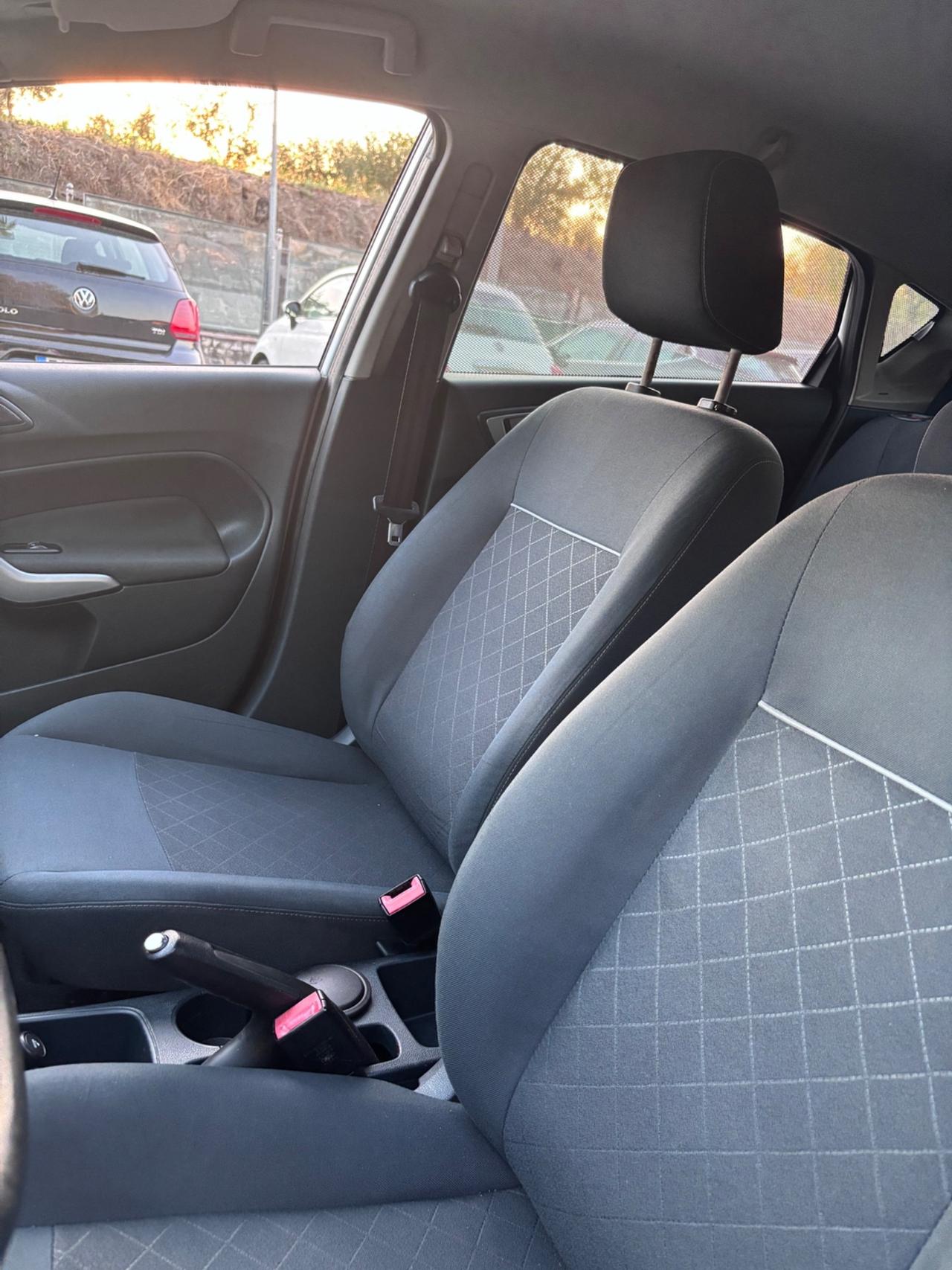 Ford Fiesta 1.4 90 CV GPL