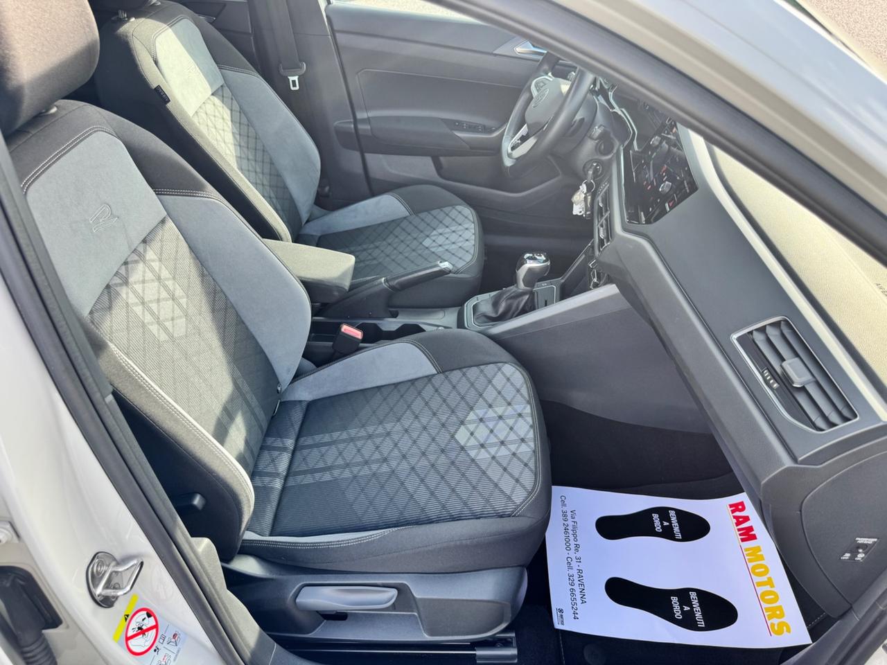 Volkswagen Taigo 1.0 TSI 110 CV DSG R-Line NEOPATENTATI