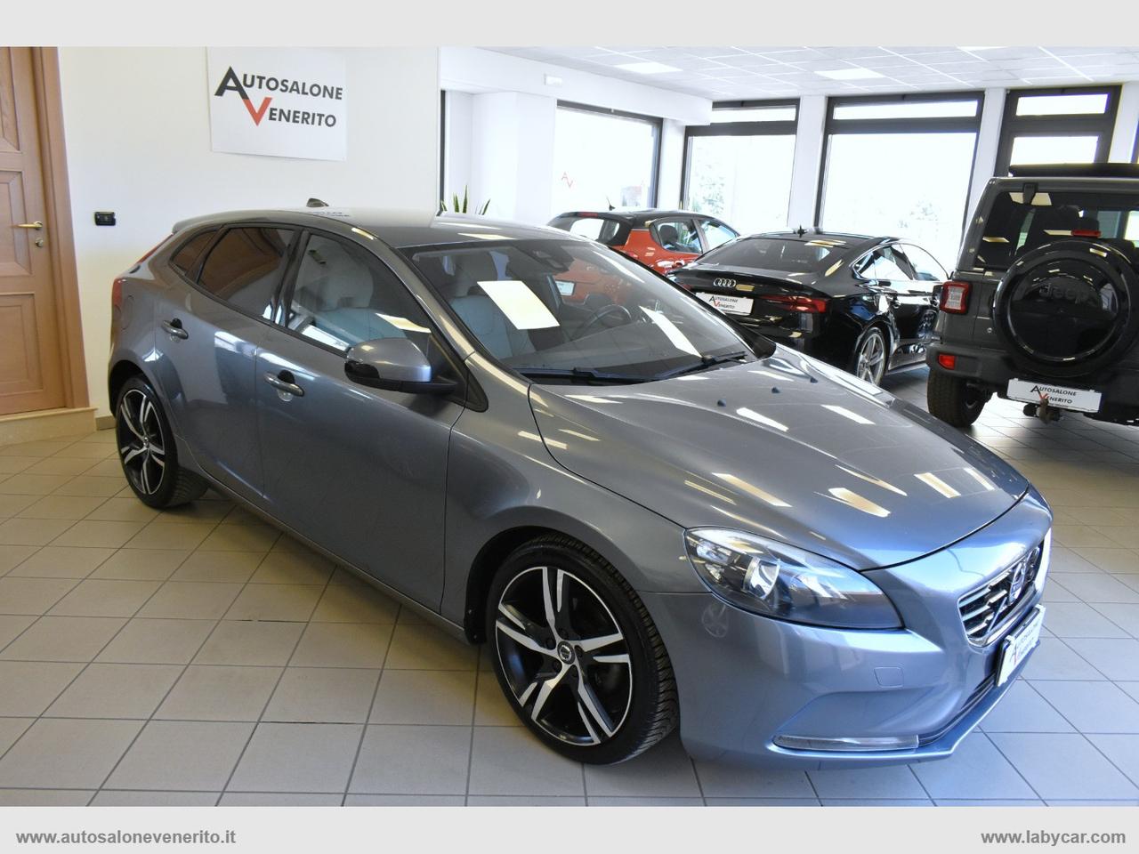 VOLVO V40 D2 1.6 Summum
