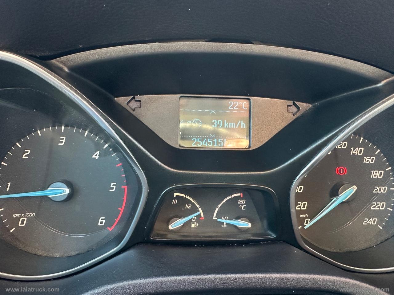 Focus 1.6 TDCi 115CV SW Titanium AUTOCARRO N1 5POSTI