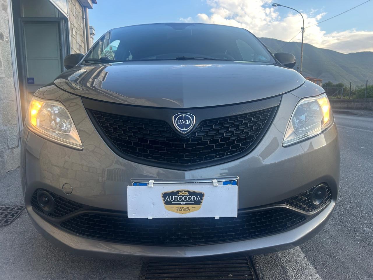 Lancia Ypsilon 1.3 MJT 16V 95 CV 5 porte S&S Elefantino Blu