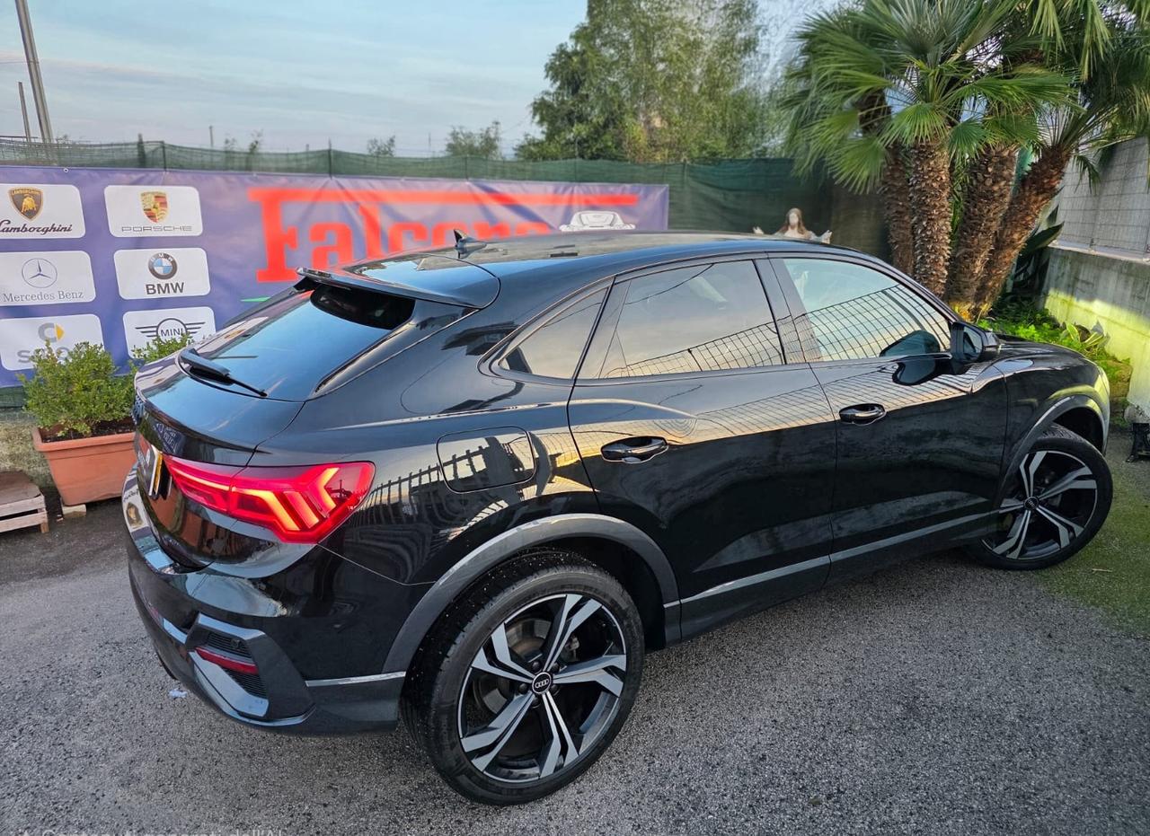 Audi Q3 35 TDI S tronic Identity Black