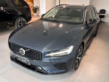 Volvo V60 B4 aut. Plus Dark *ANCHE AUTOCARRO*