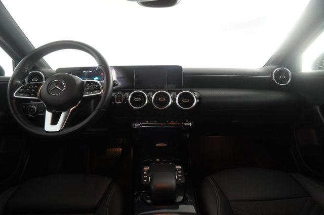 MERCEDES-BENZ A 180 A 180 d Automatic Business Extra