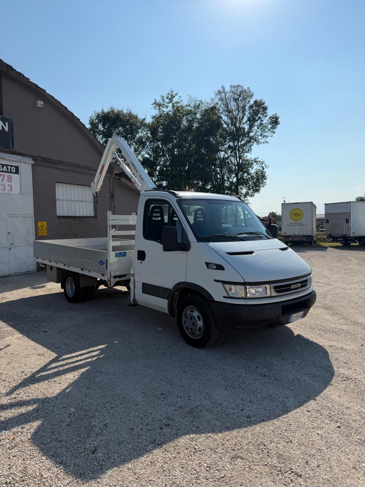 Iveco daily 35/12 gru cassone fisso