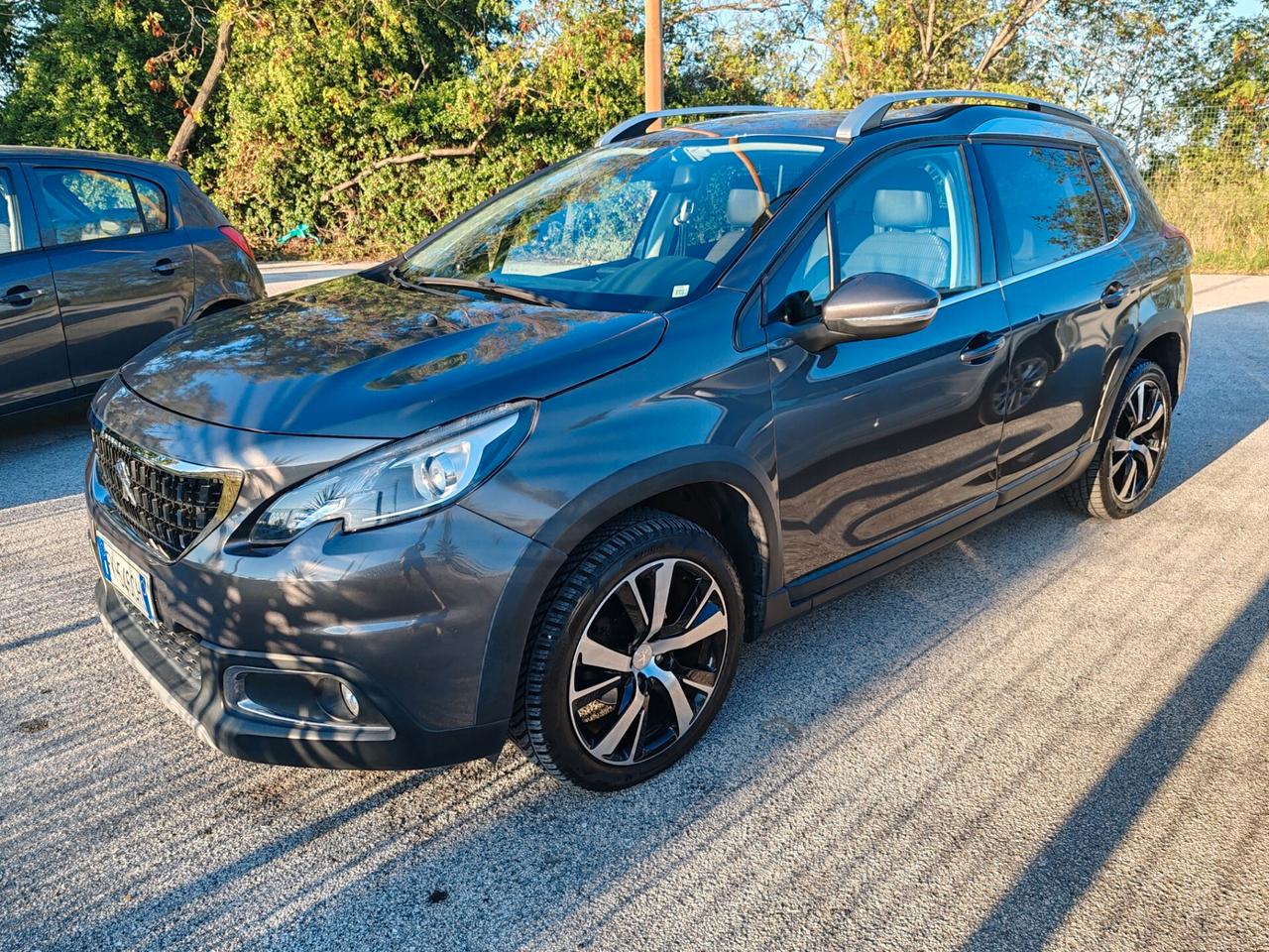 Peugeot 2008 1.6 BlueHDi 100 Allure