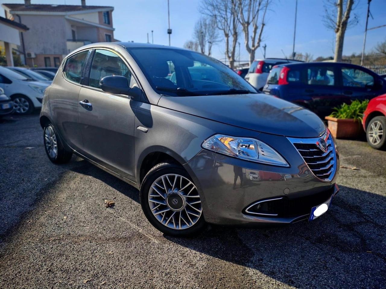 Lancia Ypsilon 1.3 MJT
