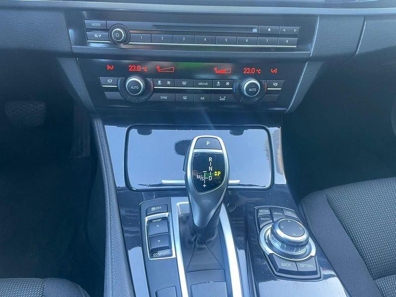 BMW Serie 5 Touring 520d Touring Business aut. 1°PROP-GARANZIA-KM CERTIFI