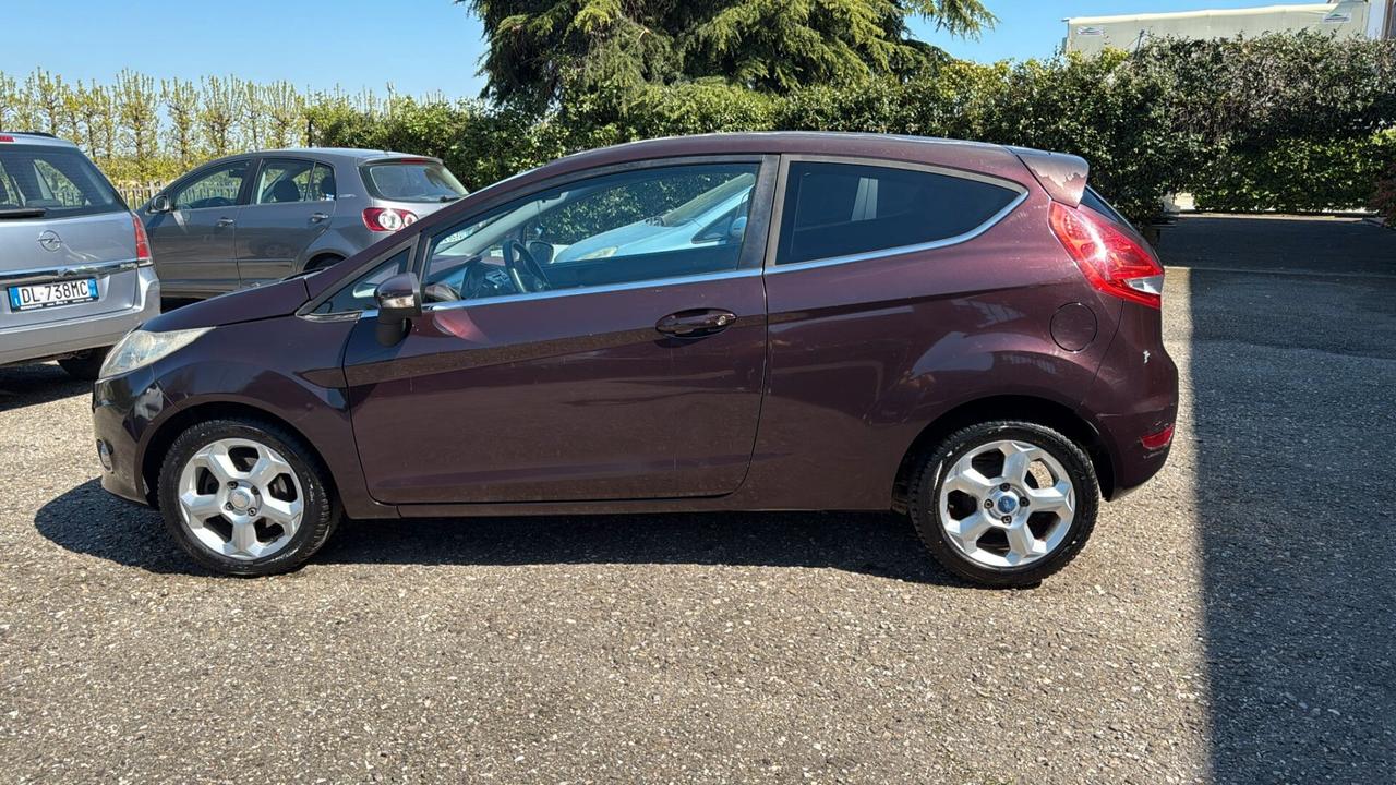 Ford Fiesta Ikon 1.4 3 porte Bz.- GPL