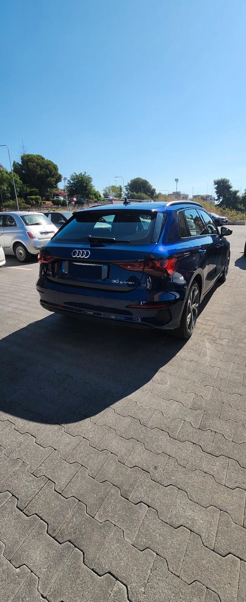 Audi A3 30 g-tron COLORE BLU - PELLE MATTONE