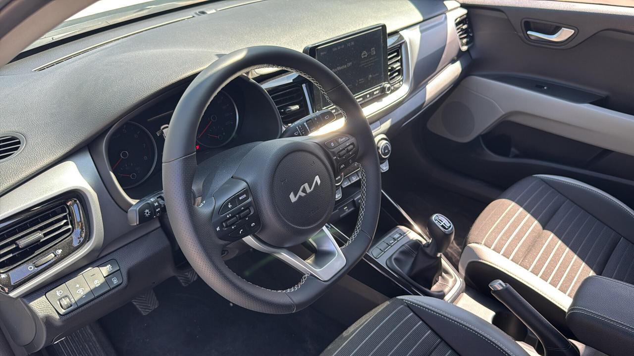 Kia Stonic 1.0 T-GDi 100 CV MHEV Black Edition KM0