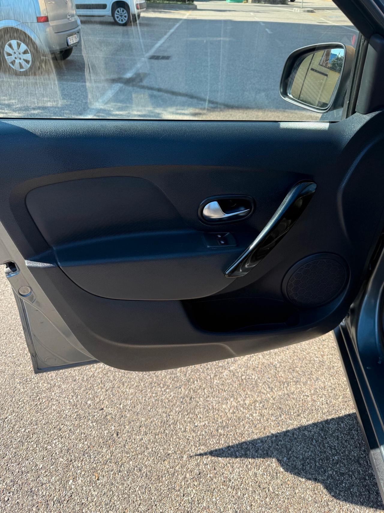 Dacia Sandero Stepway 1.5 dci - NEOP. - NAV. - GARANTITA -