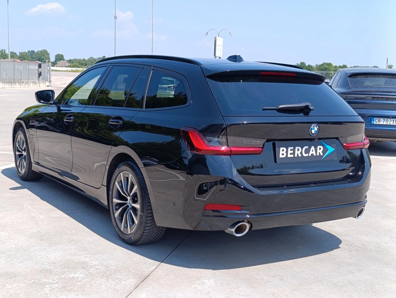 BMW 330 e Touring auto