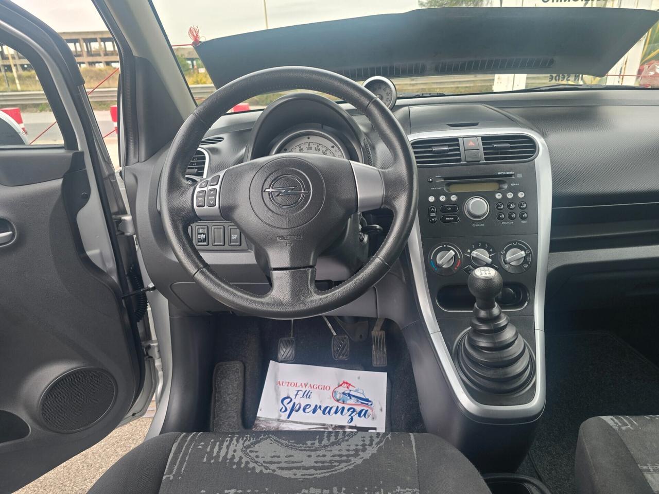 Opel Agila 1.2 16V 94CV Enjoy