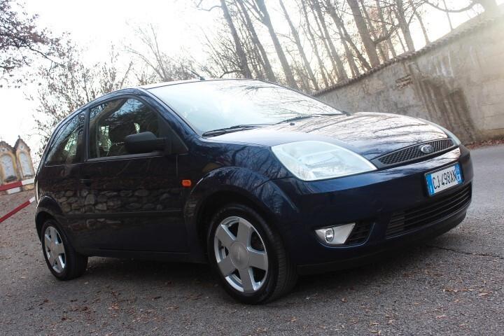 Ford Fiesta 1.2ie Zetec estetica da vetrina tagliandi documentati in Ford