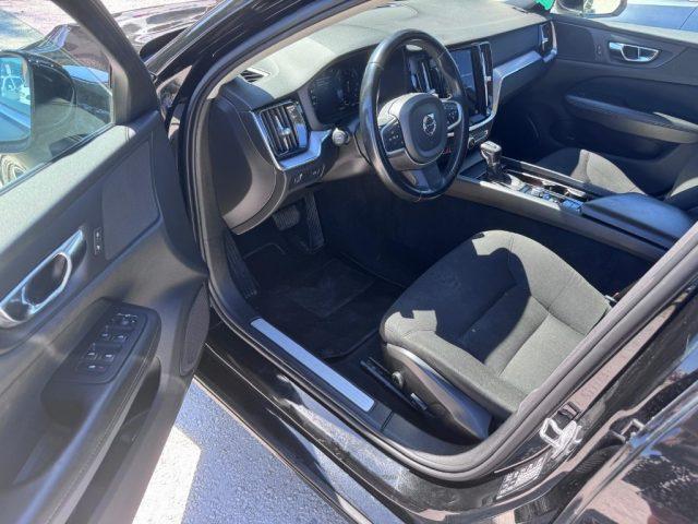 VOLVO V60 D3 AWD Geartronic R-design N1 - AUTOCARRO