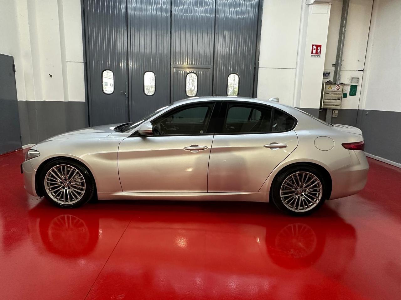 Alfa Romeo Giulia 2.2 150cv super
