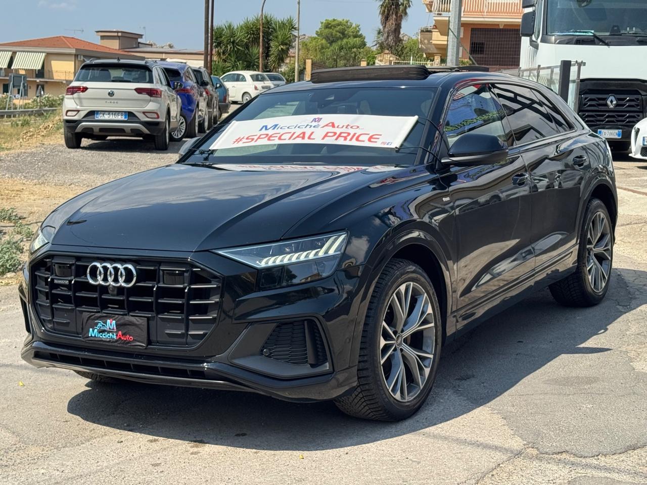 AUDI Q8 45 TDI 231 CV S-LINE MATRIX TETTO FULL IVA