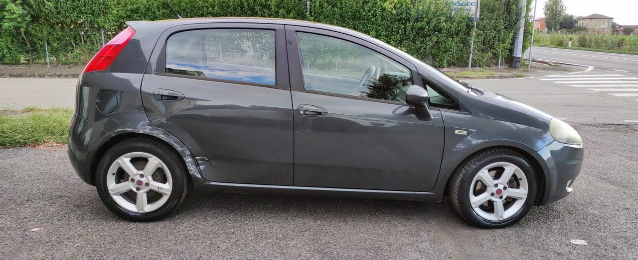 Fiat Grande Punto 1.3 MJT 90 CV 5 porte Dynamic