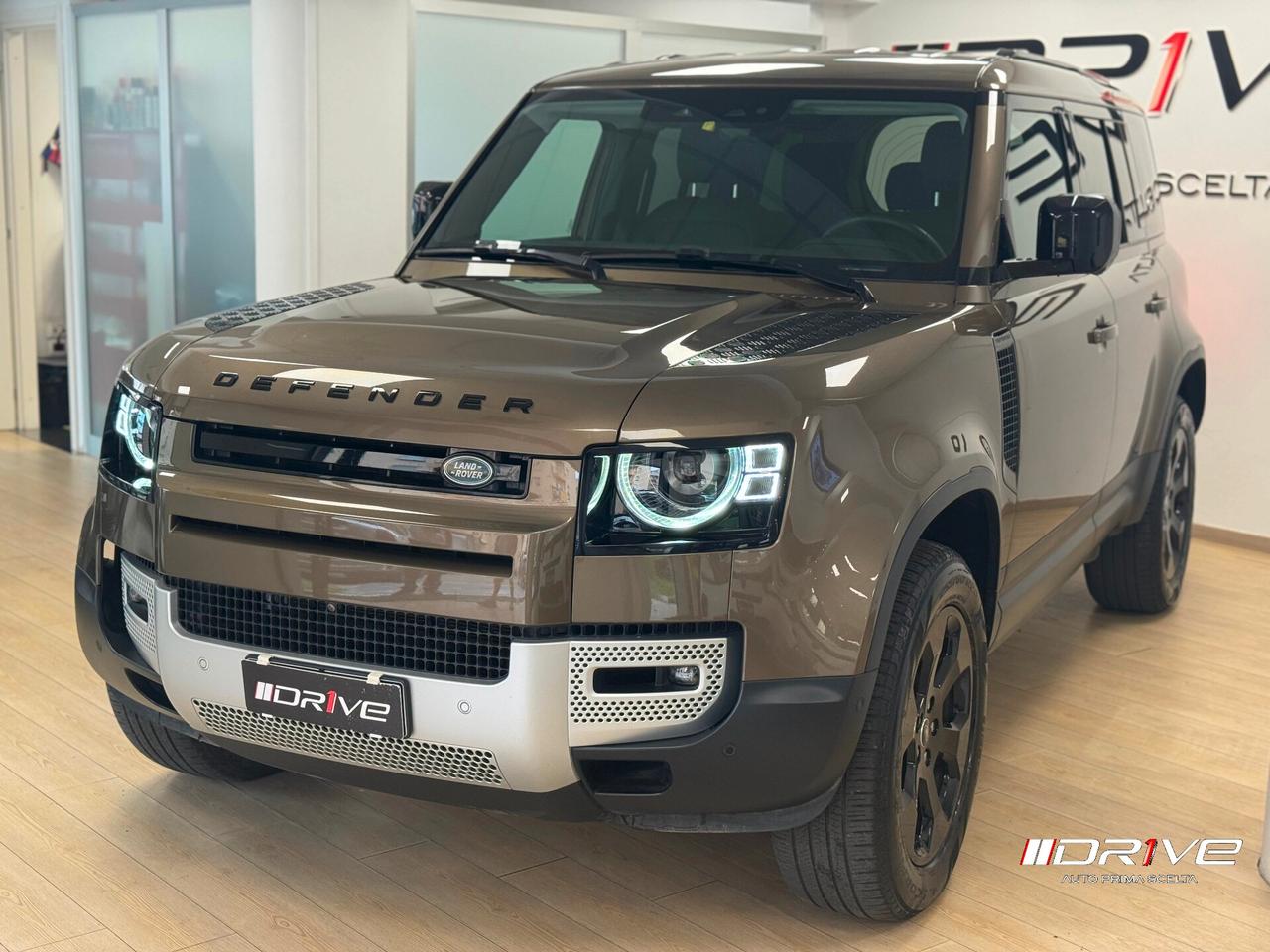 LAND ROVER Defender (2019) Defender 110 3.0D I6...