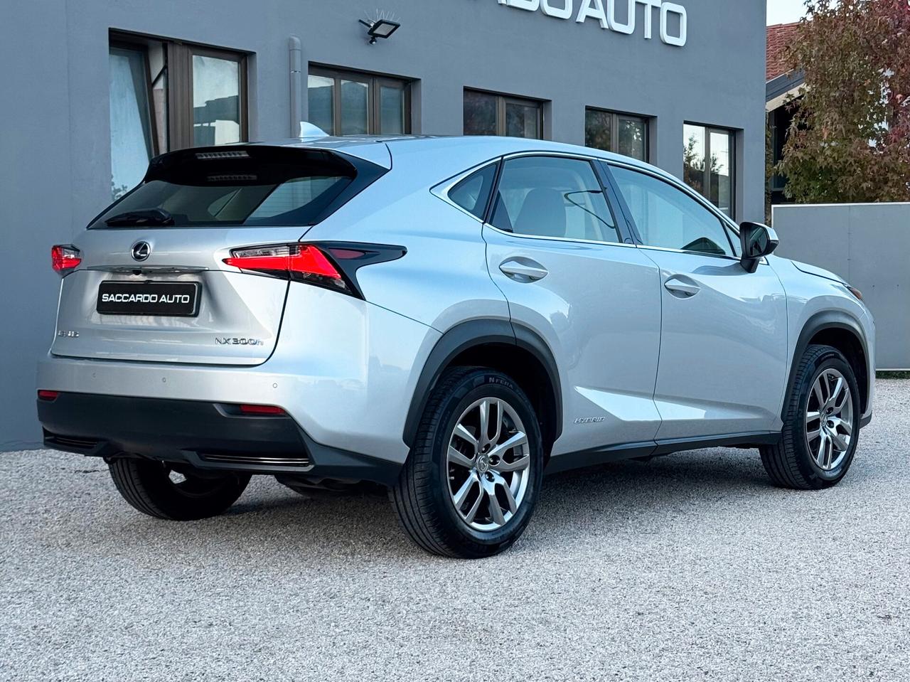 Lexus NX 300h 2.5 Executive 4WD cvt | PREZZO REALE