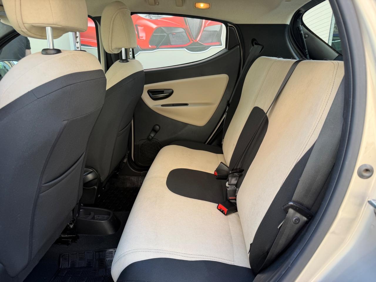 Lancia Ypsilon 1.3 MJT 95cv Gold 2013