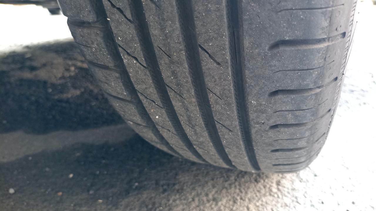 Toyota Yaris 1.4 D-4D 5 porte M-MT Sol automatica