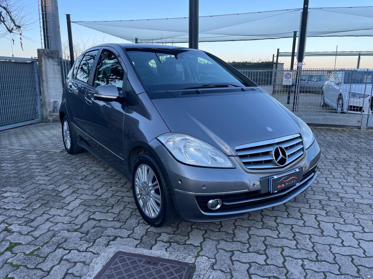 Mercedes-benz A 160 BlueEFFICIENCY Elegance