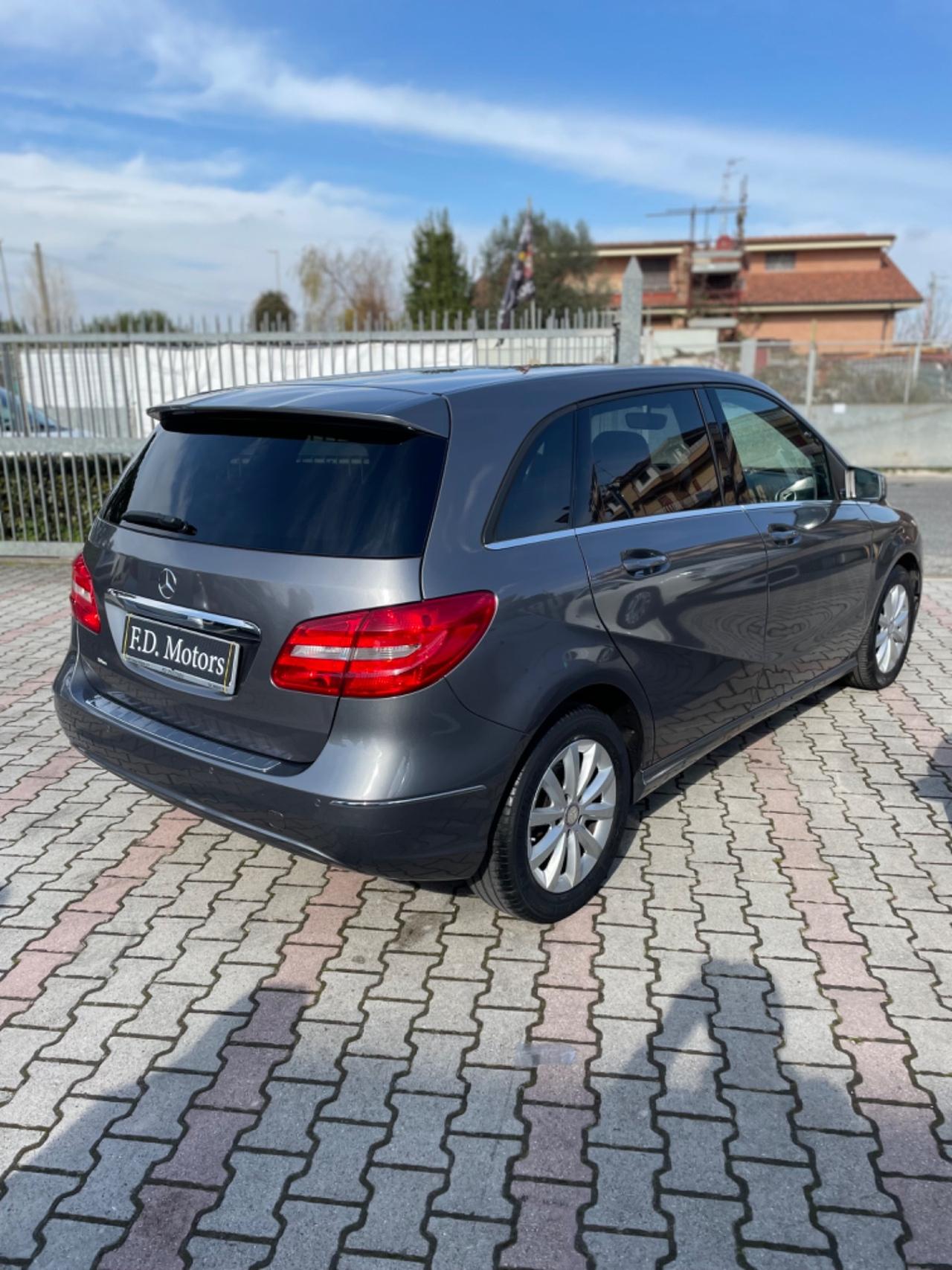 Mercedes-benz B 180 B 180 d Automatic Executive