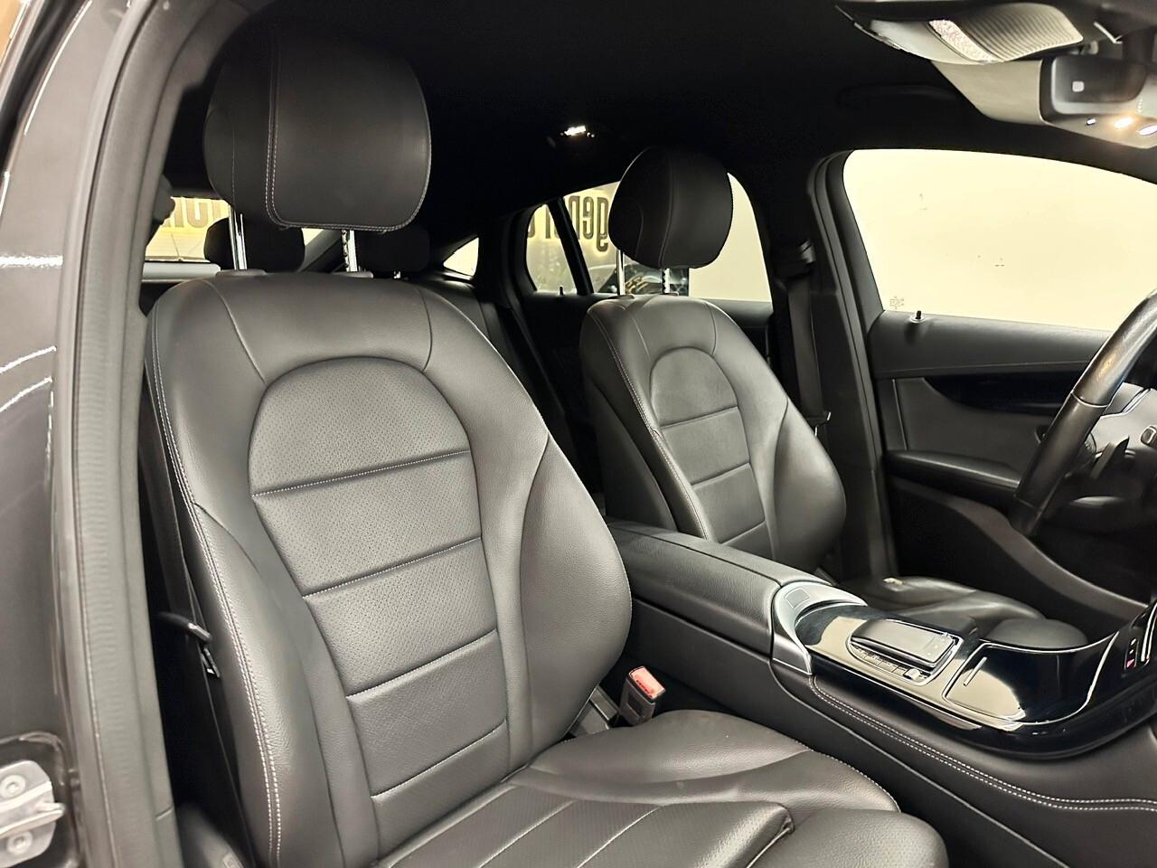 Mercedes-benz GLC 220d 4Matic Coupé Sport Pelle estesa Cockpit