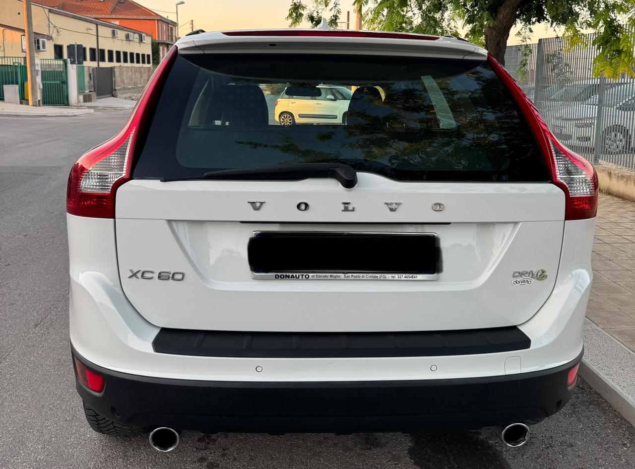 Volvo XC 60 XC60 D5 AWD Kinetic