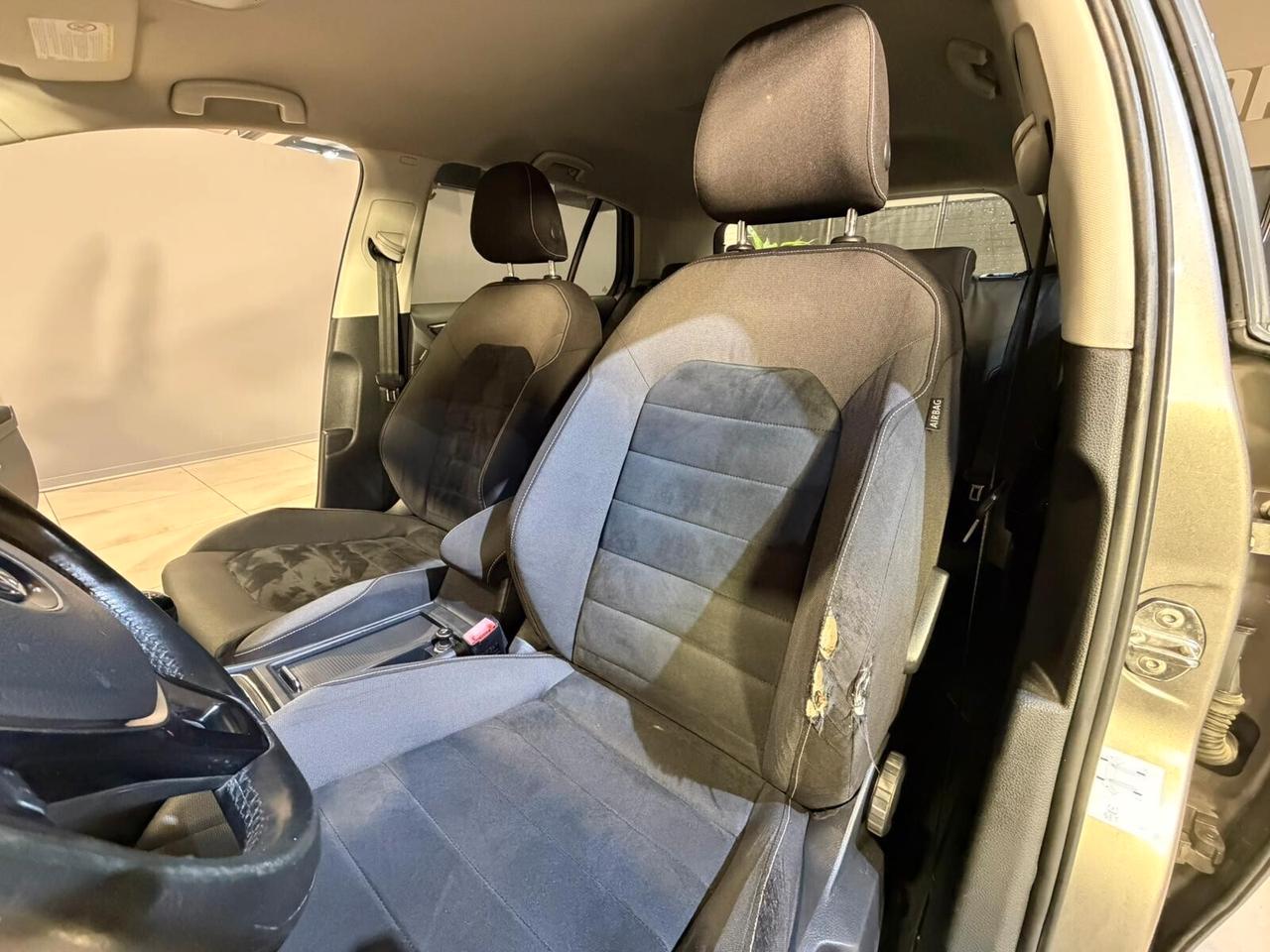 Volkswagen Golf Business 1.6 TDI 5p. Highline