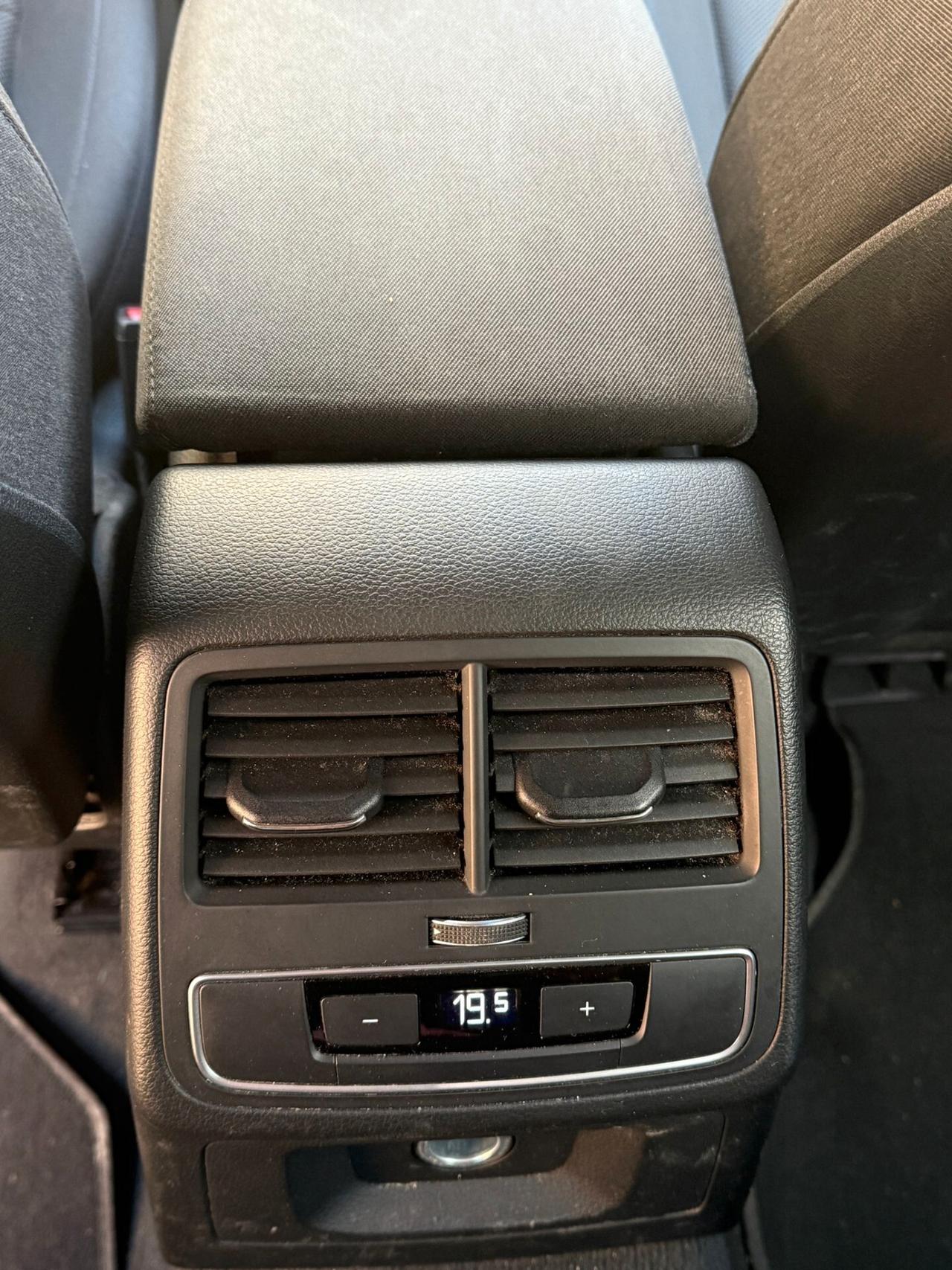 Audi A4 Avant 40 TDI S tronic Business