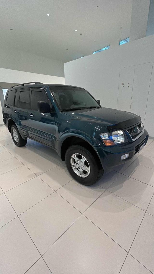 MITSUBISHI Pajero 3.2 16V DI-D 5p. GLS1 Autocarro