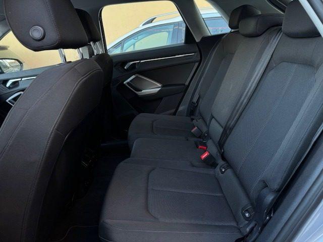 AUDI Q3 35 TDI S tronic