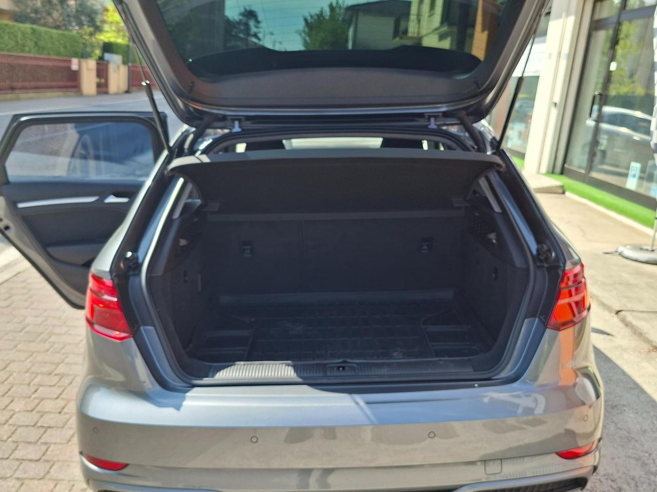 Audi A3 Sportback 30 1.6 tdi Business 116cv s-tronic my19