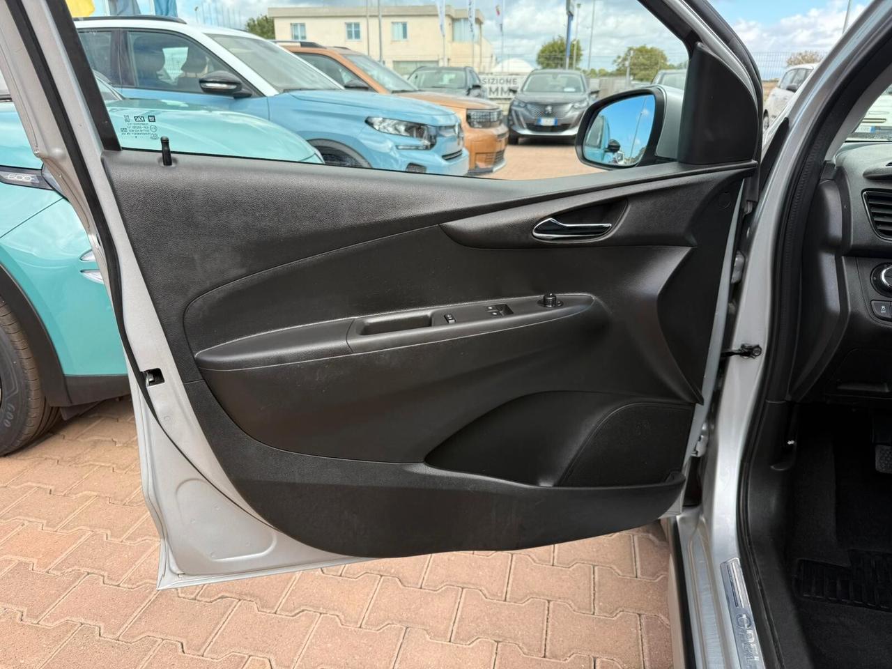 Opel Karl Rocks 1.0 73 CV