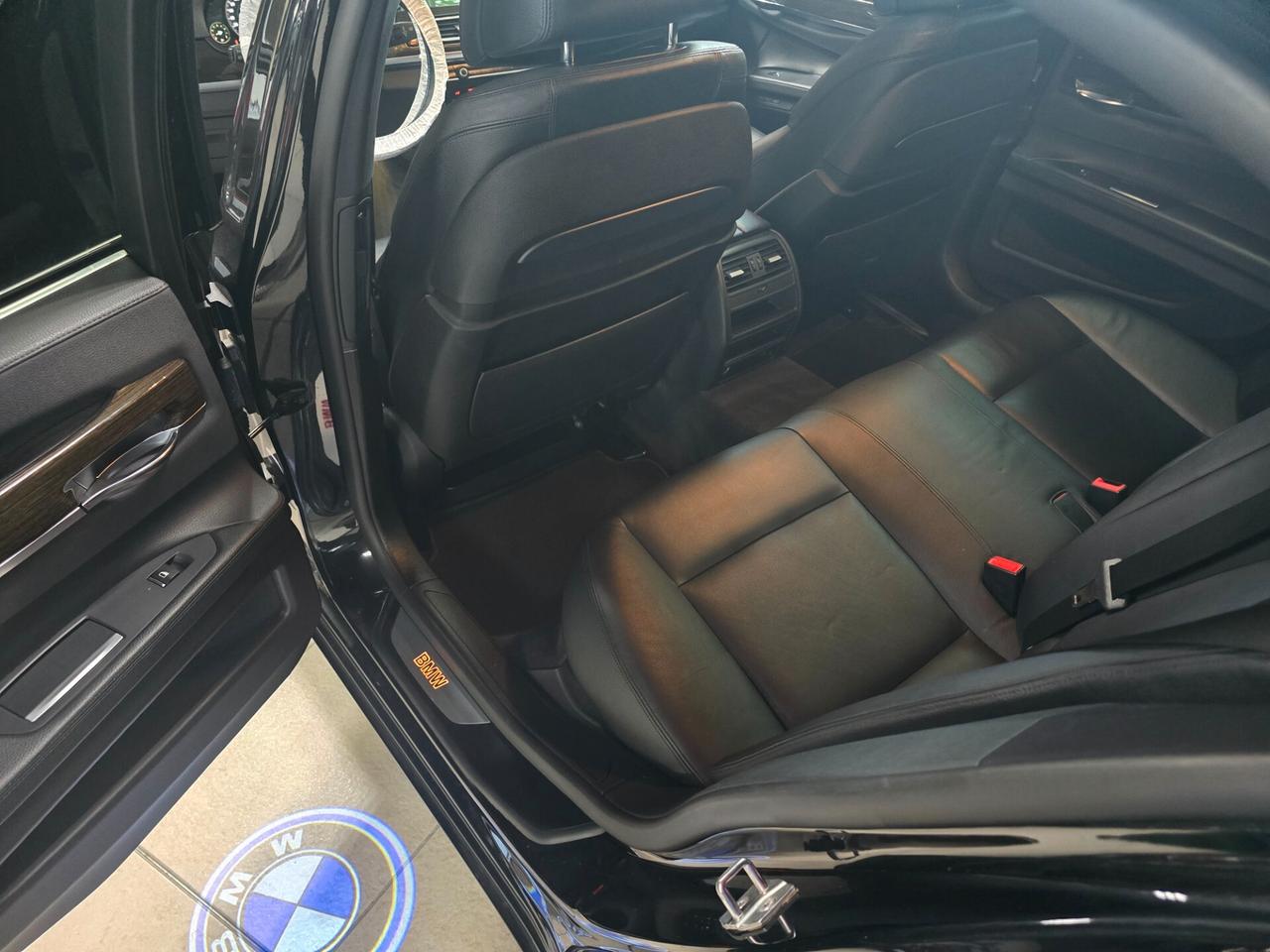 Bmw 730 730d xDrive Eccelsa LEGGI BENE