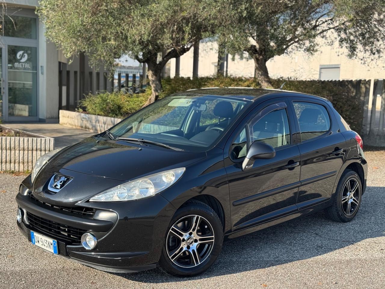 Peugeot 207 1.4 VTi 95CV 5p. XS