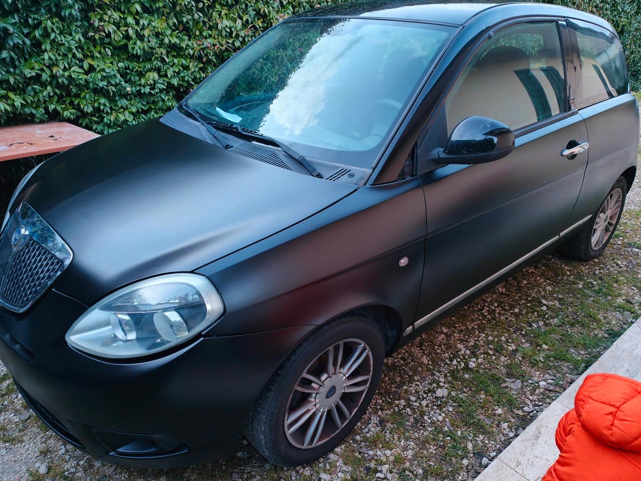 Lancia Ypsilon 1.2 69 CV Unyca