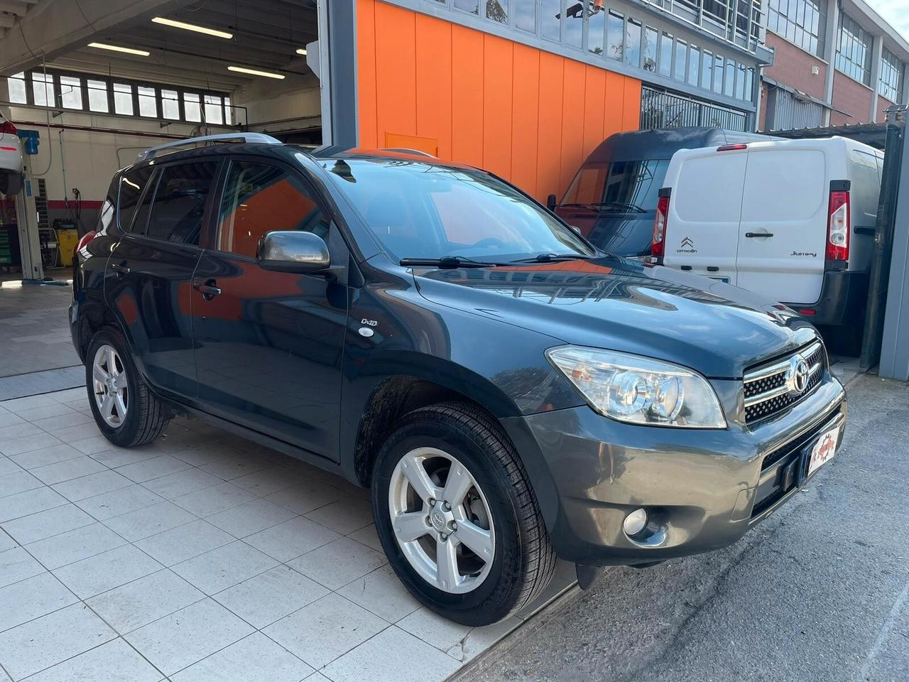 Toyota RAV 4 RAV4 2.2 D-4D 136 CV Luxury