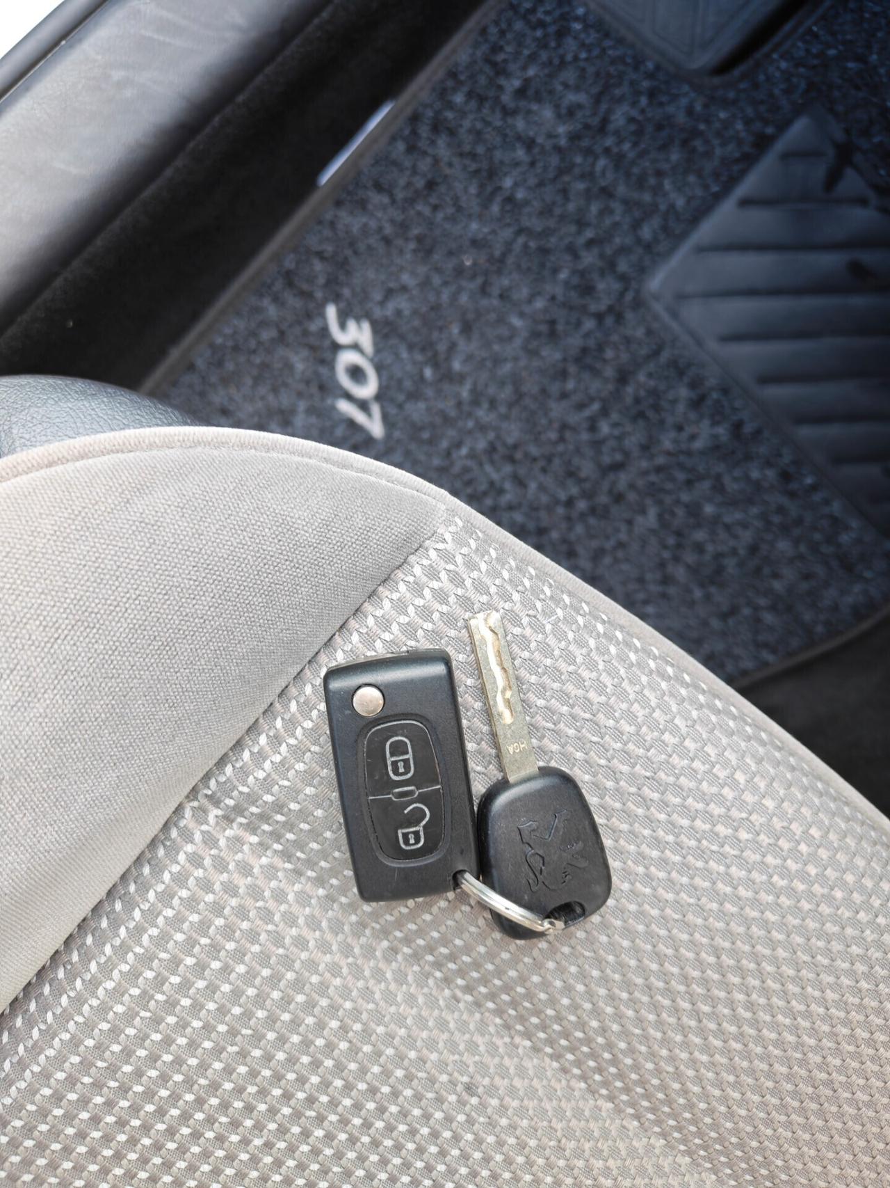 Peugeot 307 SW 1.6 DIESEL 110cv / 57.000km / Unipro