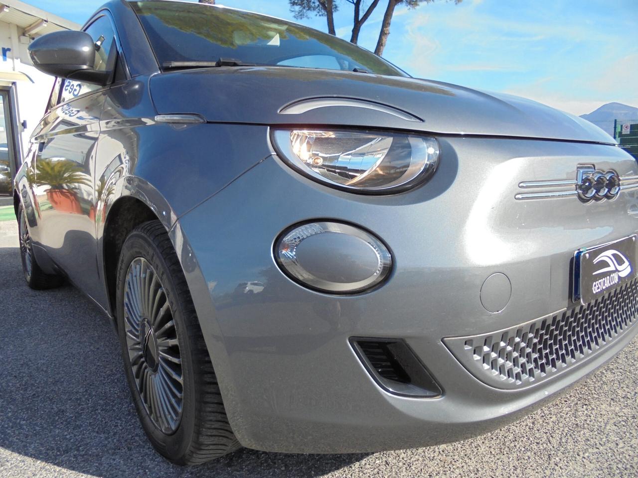 Fiat 500 500e Berlina 42 kWh Icon