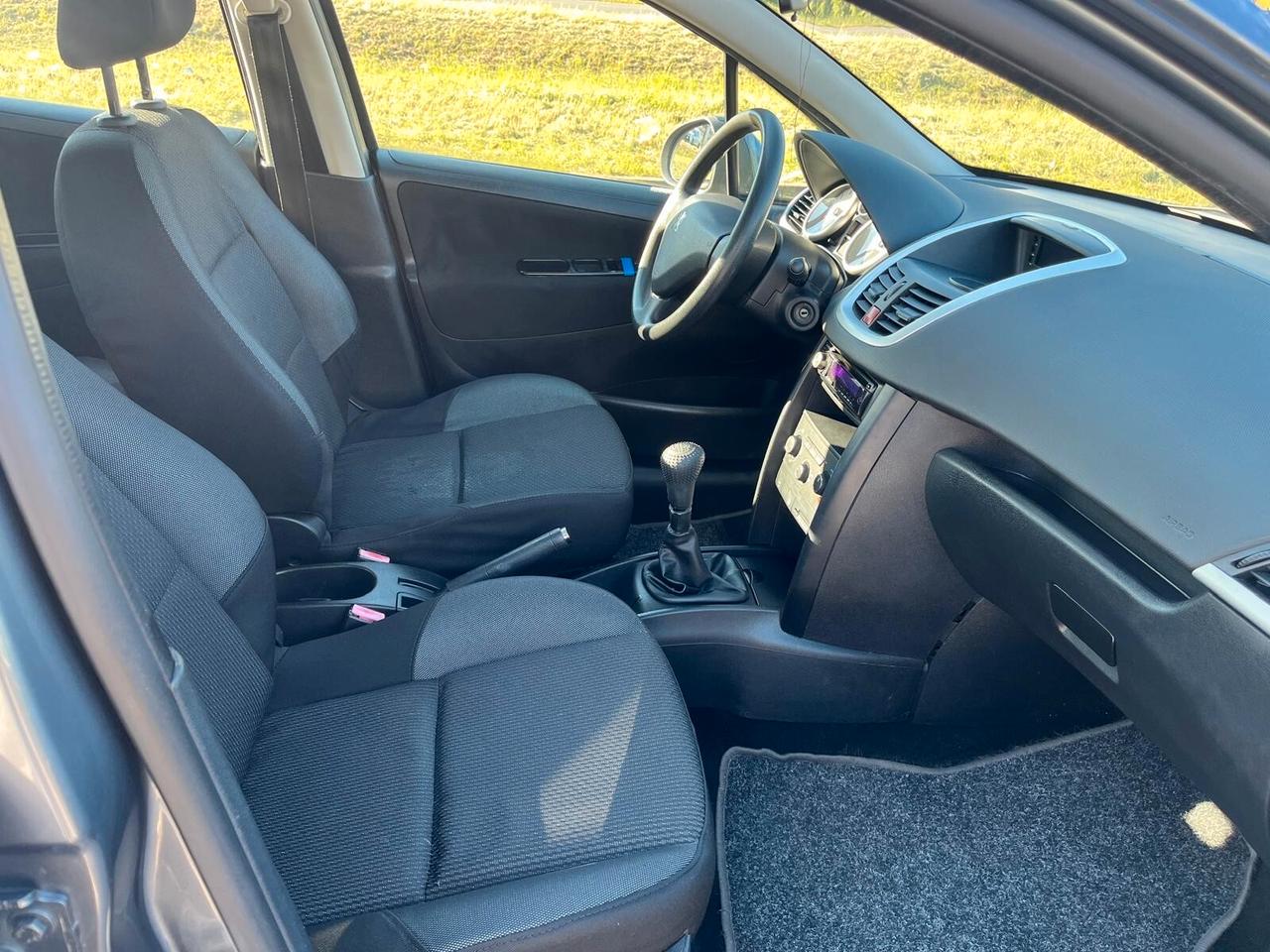 Peugeot 207 1.4 8V 75CV 5p. X Line ECO GPL