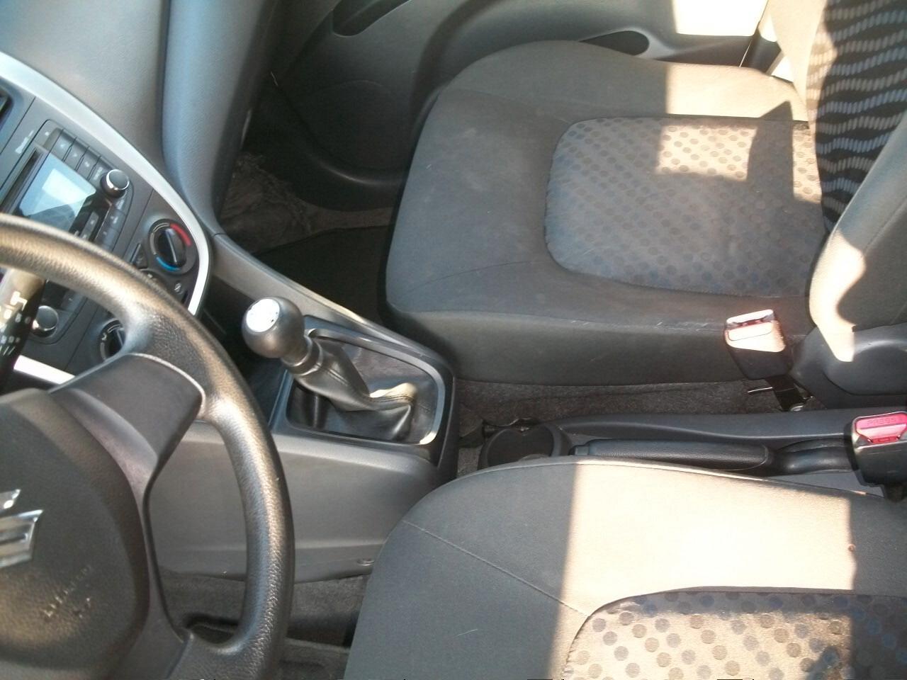 Suzuki Celerio 1.0 Easy CC 1000 EURO 06 BENZINA SI NUOVI PATENTATI KM 85518 05 PORTE GARANZIA UN ANNO IMMAT 30/07/2018 COLOR BIANCA