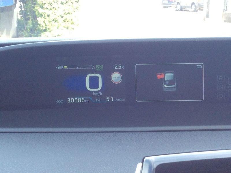 Toyota Prius 1.8 AWD Lounge