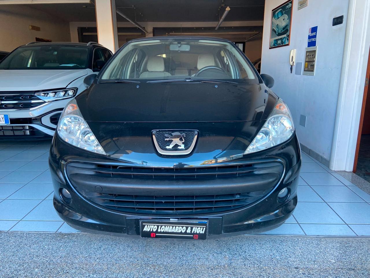 Peugeot 207 1.4 HDi 70CV 5p. ONE Line