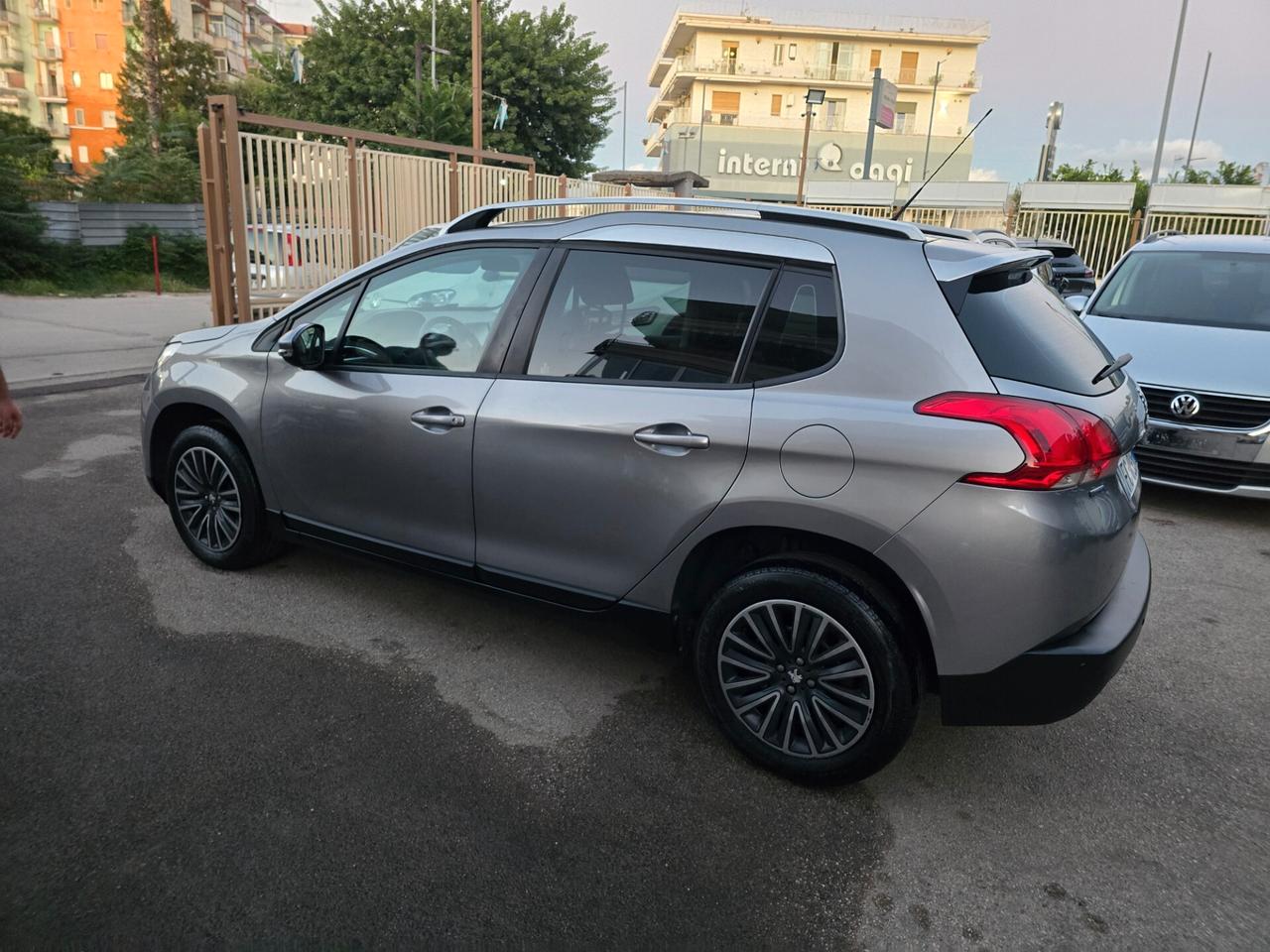 Peugeot 2008 BlueHDi 100 Allure