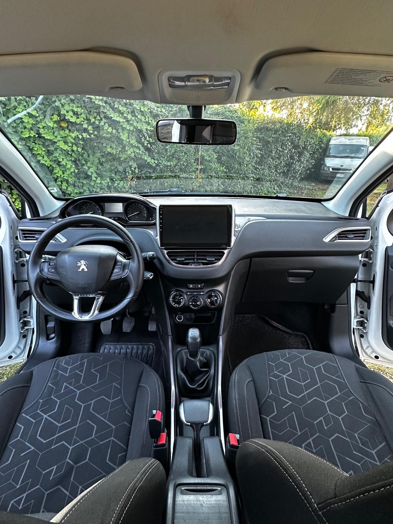 Peugeot 2008 PureTech 82 Allure