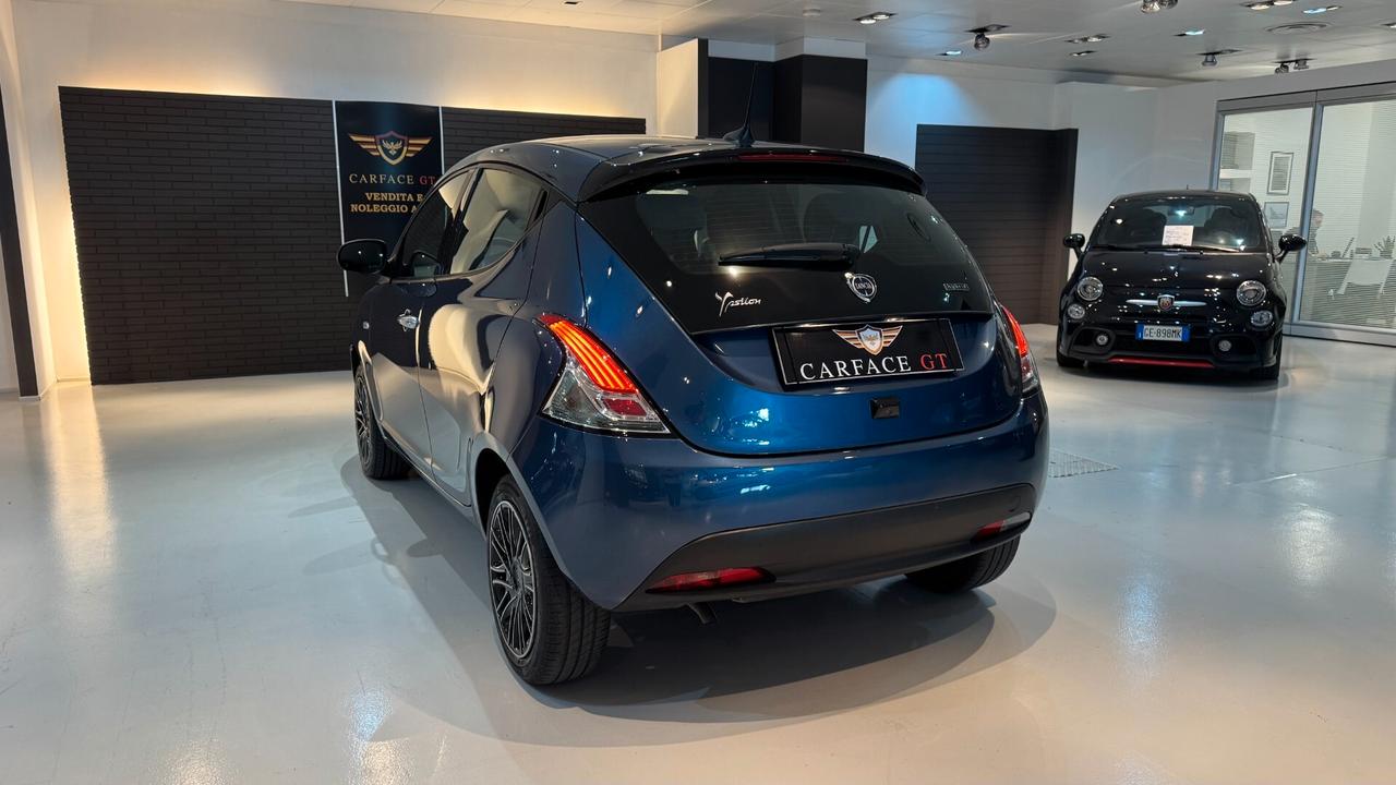 Lancia Ypsilon 1.0 70cv Hybrid Gold - 2023
